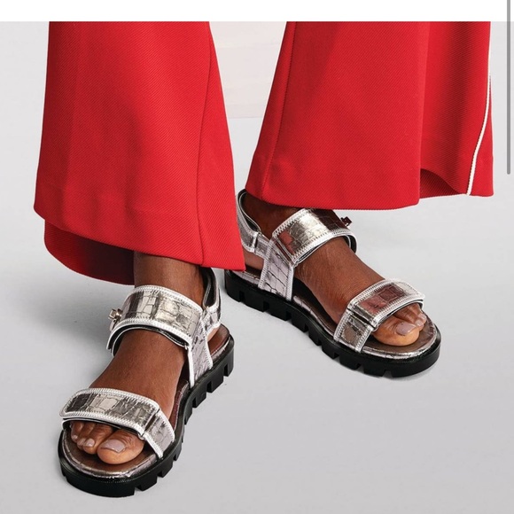 Christian Louboutin Lock Cool Metallic
Gunmetal Croc-Embossed Sporty flat Sandal - Picture 3 of 15